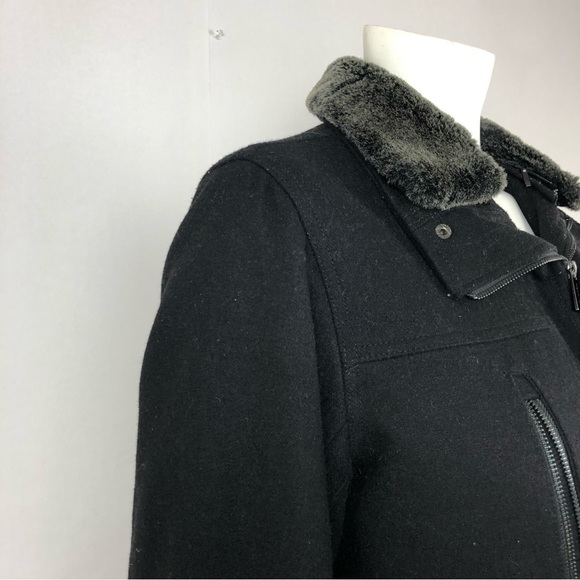 Women's Coat Black Michael Kors with Faux Fur Collar Wool Blend Sz Small - Picture 3 of 7
